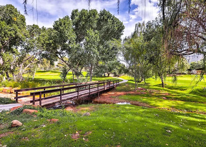 Mtn Views + Hot Tub Access: Golf Retreat! Ferienhaus