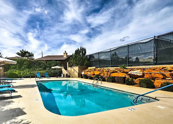 Mtn Views + Hot Tub Access: Golf Retreat! Sedona
