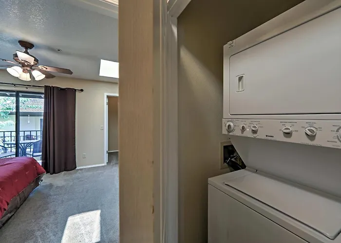 Ferienhaus Mtn Views + Hot Tub Access: Golf Retreat! *